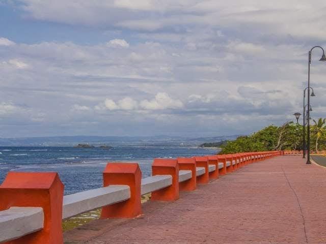 Malecón Morning Wellness Walk