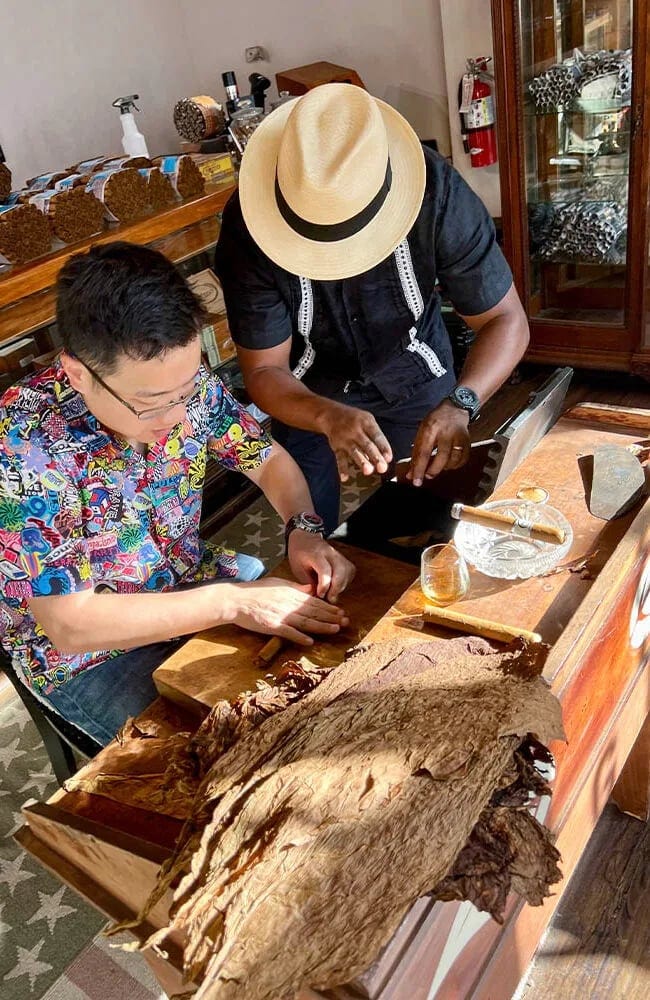 Tabacalera Cremo — Expérience de roulage de cigares